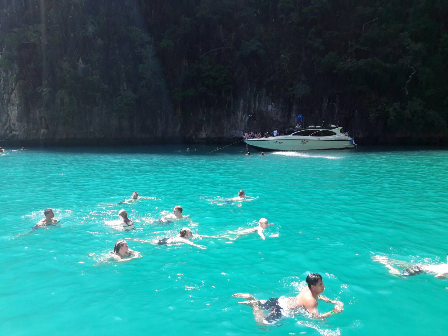 Phi Phi + Bamboo Island By Speed boat